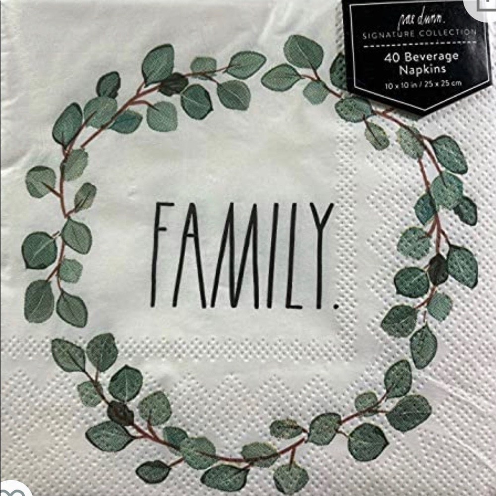 New Rae Dunn “Family” Beverage Napkins 🍃
